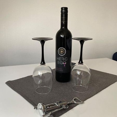Studio Apartman Bf スラヴォンスキ・ブロド エクステリア 写真